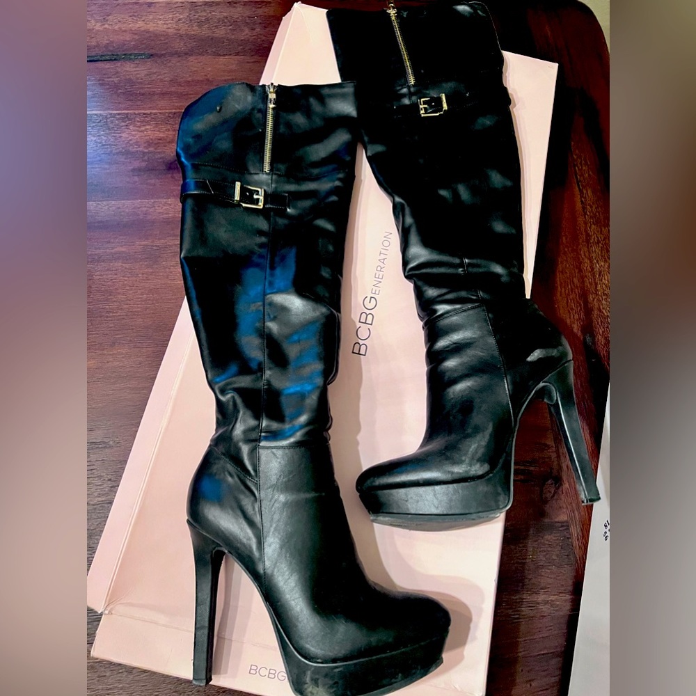 bcbg knee high boots wyle
